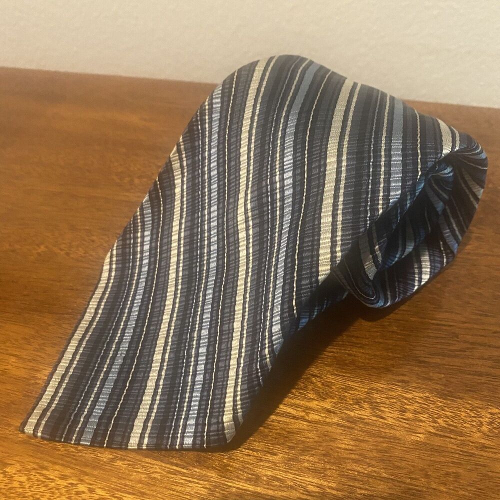Vintage Silk Tie Dawahare's Of Kentucky Blue Silver UK Wildcat Colors Textured